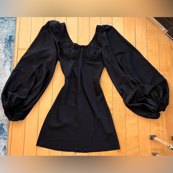 Jagger & Stone The Liv Mini Dress - Picture 6 of 9